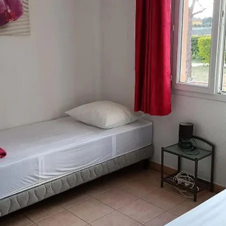 Campingplatz Climatise, Animaux Acceptes - 6 Pers. - Api-1-52-2838